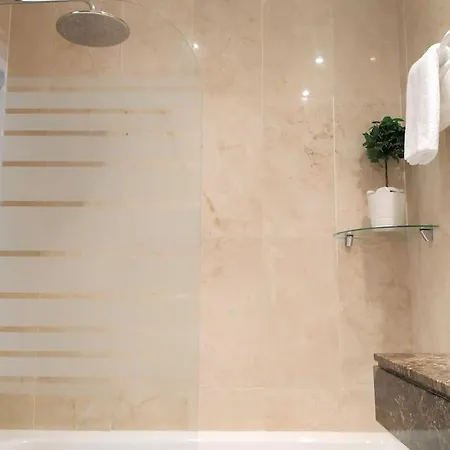 Brisa Quebrada Beach, 2 Bed, Sea Views, Pool Бенальмадена